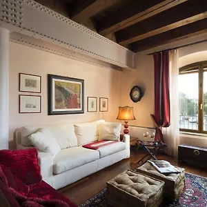  Apartment Molino Stucky Flat Italy